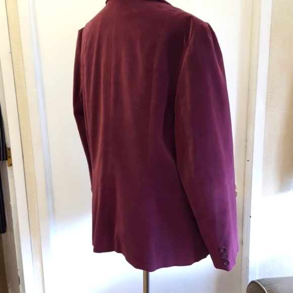 🆑️vintage Plum velvet Blazer - Picture 2 of 4